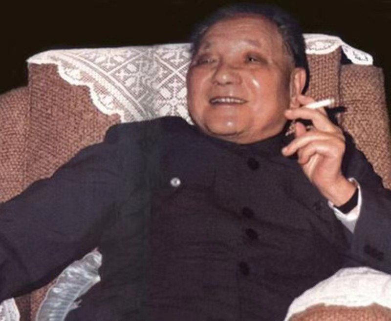 1988，全国人大会议，*小平邓**抽烟时收到纸条：请小平同志不要吸烟