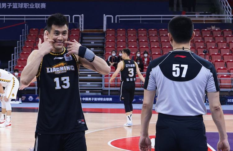 郭艾伦半决赛怎么受的伤,总决赛辽宁vs广厦郭艾伦场均得分