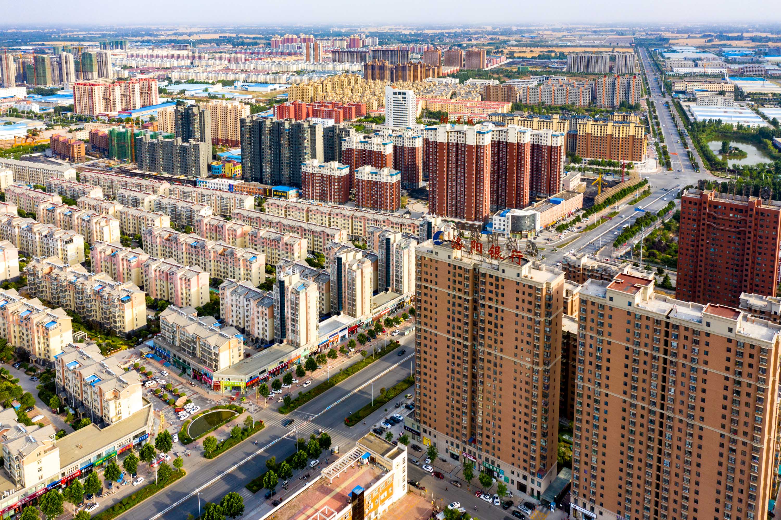 城镇化差异导致城乡收入差距,城镇化率对城镇收入差距的影响