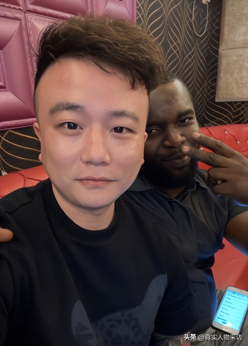 我，25岁独闯尼日利亚，这里人多市场需求大，光卖大蒜都能挣大钱