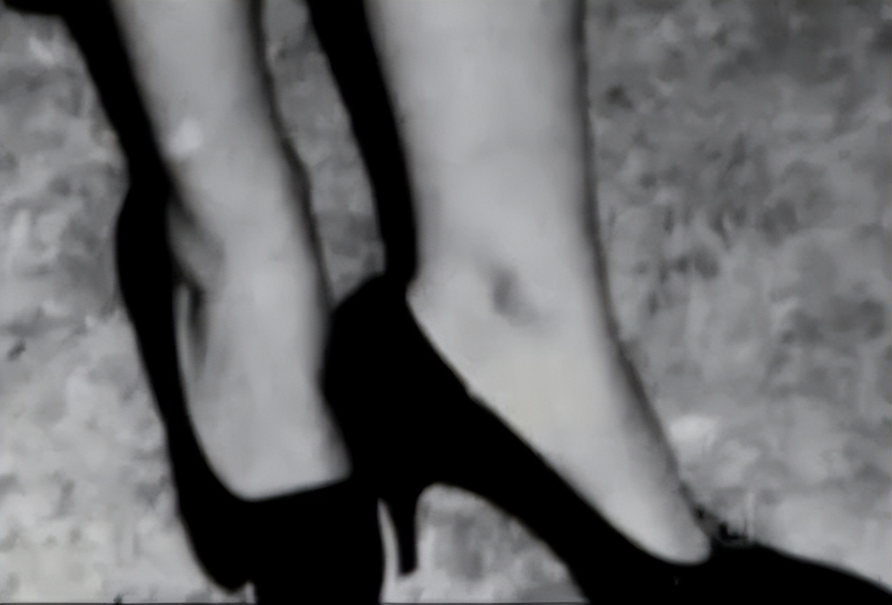 美国变态收藏家杰罗姆,割下女人的乳房收藏,甚至还引以为豪