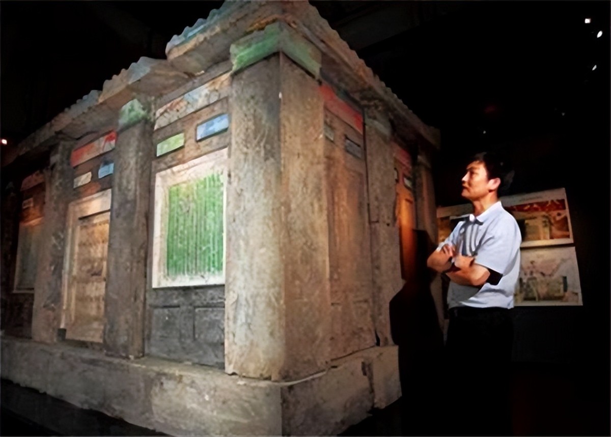 陕西考古发现古墓千年女尸,古墓挖出27吨国宝