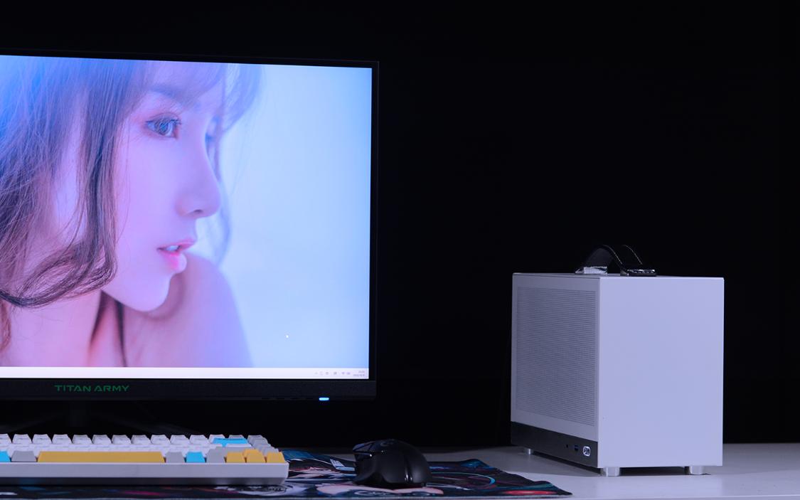 5000元itx主机加便携显示器,能吊打万元笔记本的itx主机