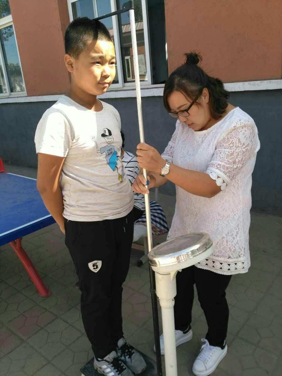 孩子从矮到高案例,儿子13岁全班最矮