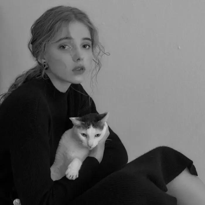 朋友圈自拍文案搞笑,朋友圈自拍文案伤感