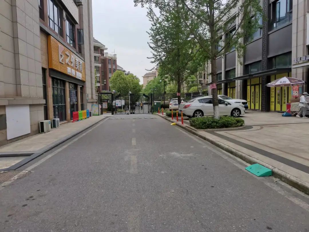 换掉物业最省事的办法,换掉物业之后小区变好了吗