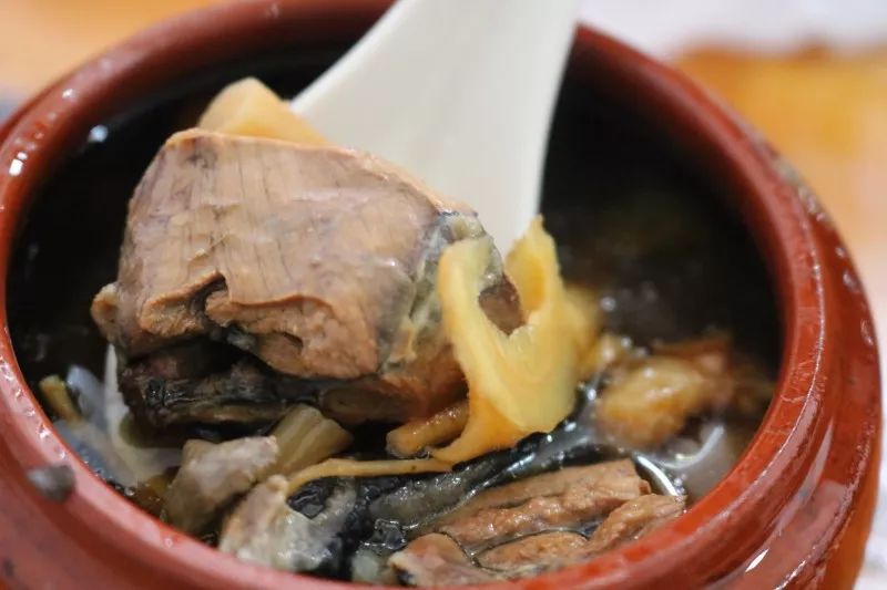 乐山30家苍蝇馆子，我不允许你还没吃过！