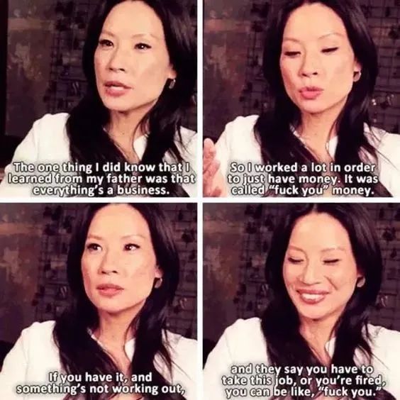 上台领奖被观众嫌弃的女明星,女星领奖时台下另外一个女星撇嘴