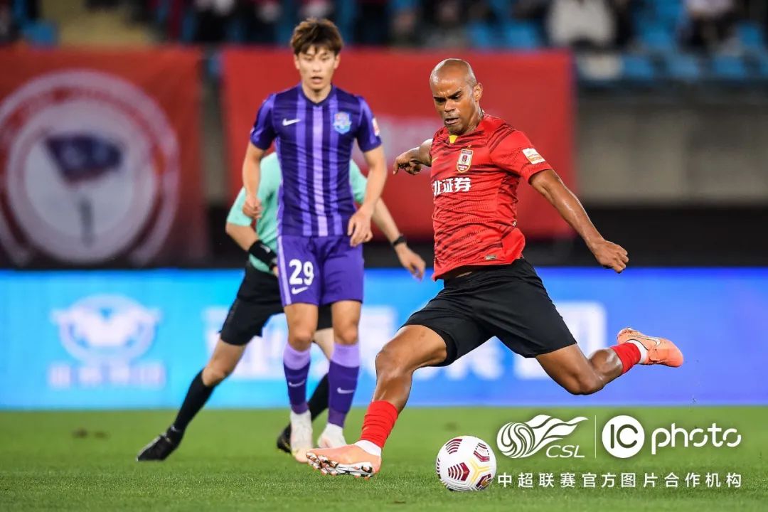 亚泰球迷祝福泰山,长春亚泰最新转会消息儒尼奥尔