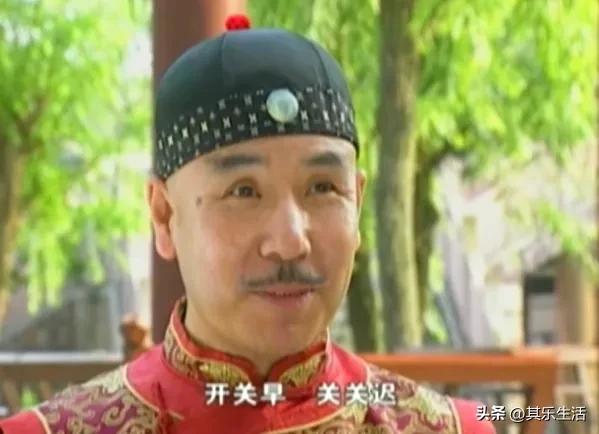 九岁县太爷演员今昔对比,九岁县太爷扮演者现在长什么样