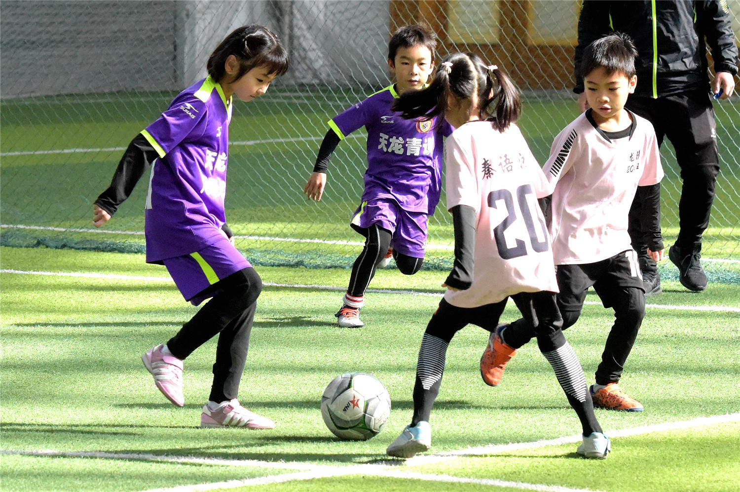 桂林翠竹小学足球赛,桂林市临桂区第一小学足球赛