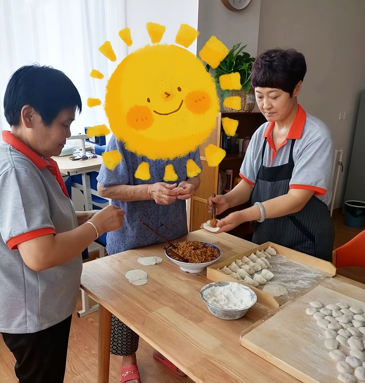 陶乐家养老丨共庆陶乐八周年，一碗生日面，情长岁安康