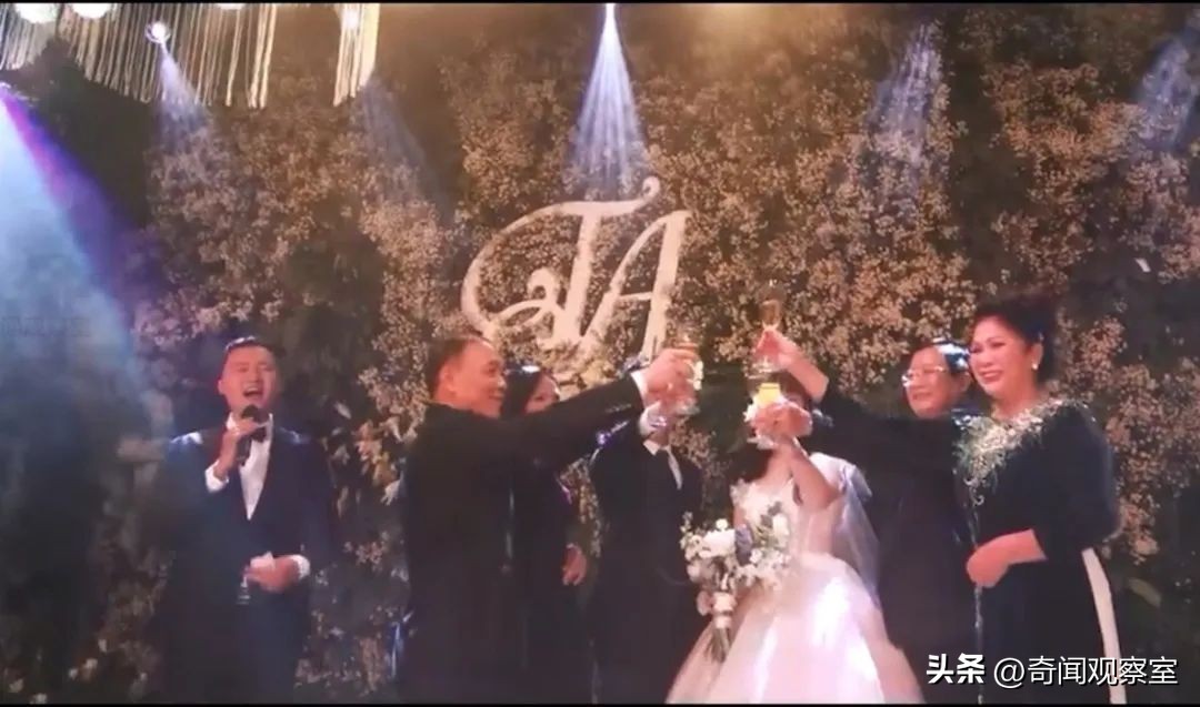 女明星连环骗局,女网红被曝光骗钱