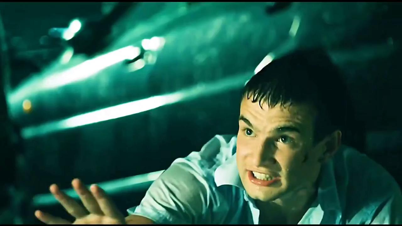 大海啸之鲨口逃生120分钟完整版,大海啸之鲨口逃生完整版