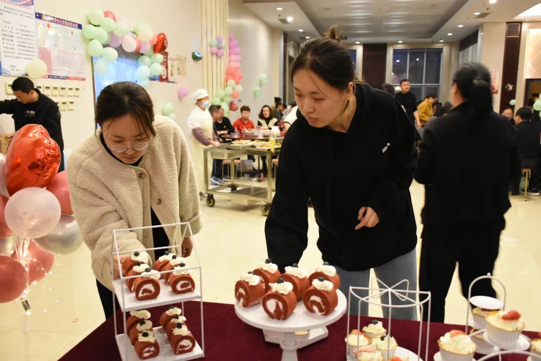 单县第二中学教师集体生日会,单县二中会议