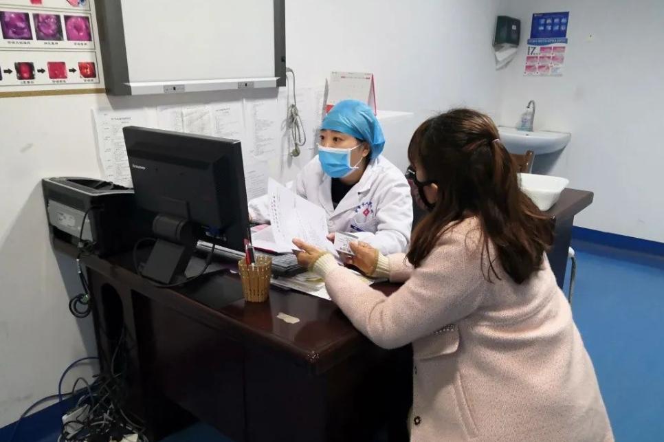 测量了319位中国女性外阴的整形医生