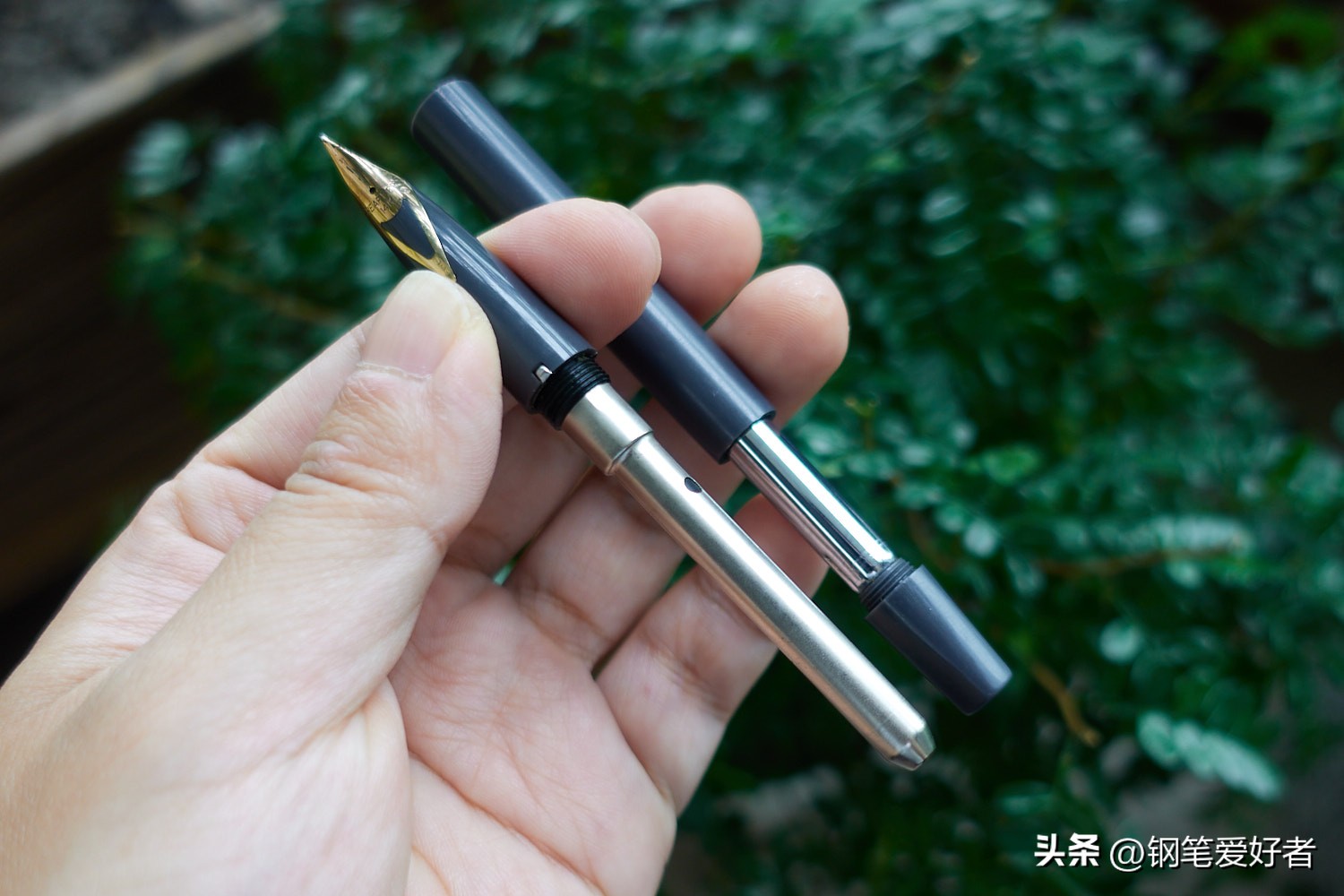 犀飞利帝国4钢笔评测及犀飞利TD上墨器系统原理解析