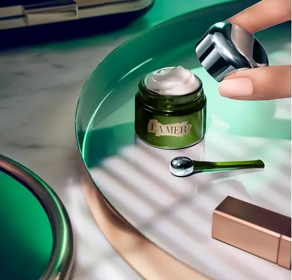 戚薇推荐哪个眼霜比较好用,戚薇抗皱紧致眼霜推荐