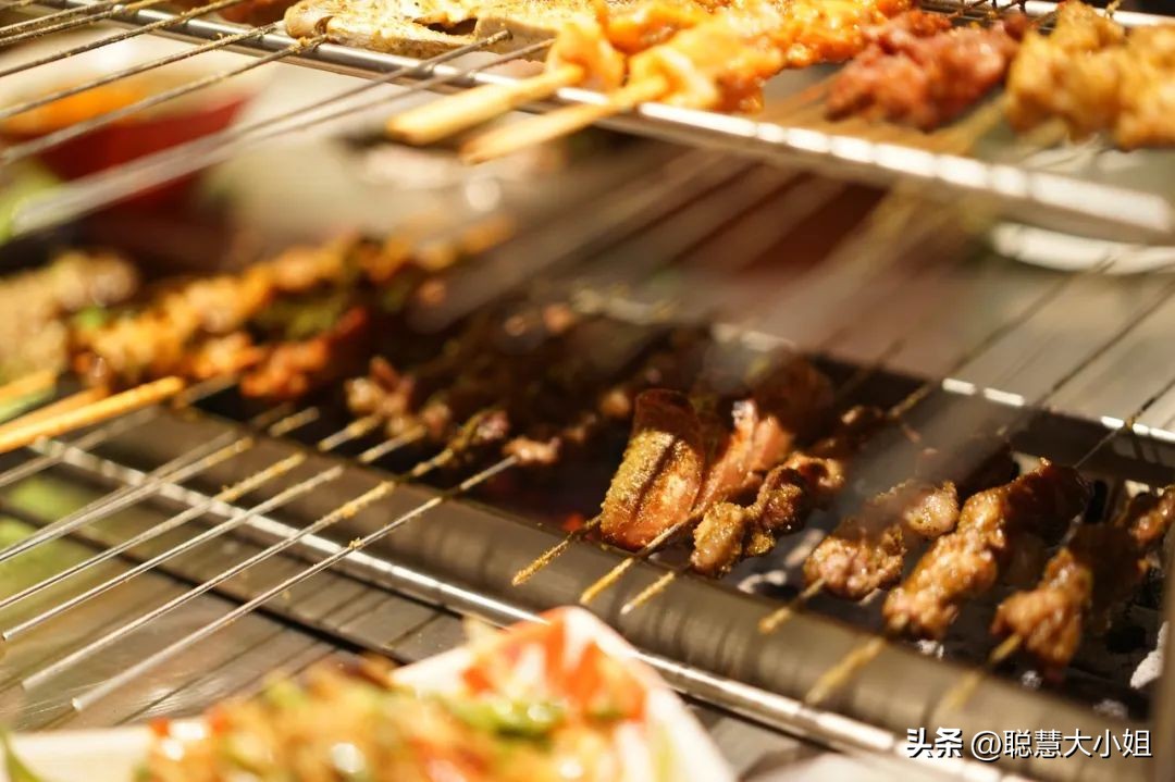 一元一串特色烧烤,十种特色一元烧烤小串