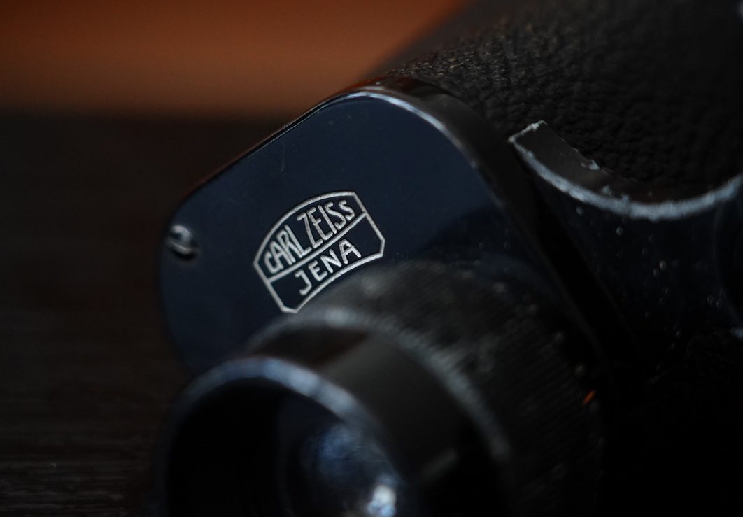 战争时期的老式军用望远镜,战争年代的18倍望远镜