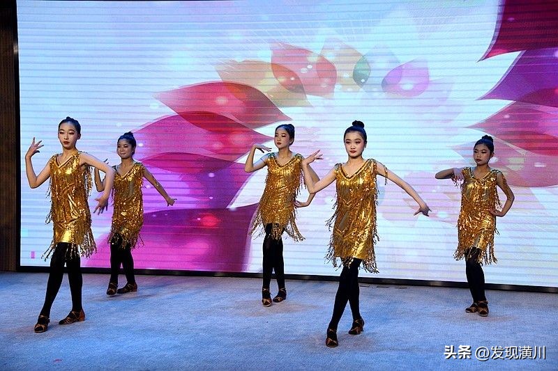 潢川高级中学最美教师,潢川最美教师名单