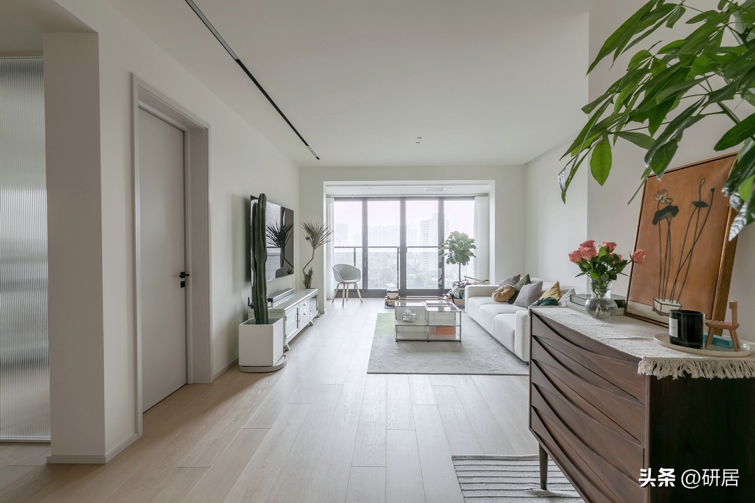 自己动手刷白吊顶,吊顶装修刷白全过程