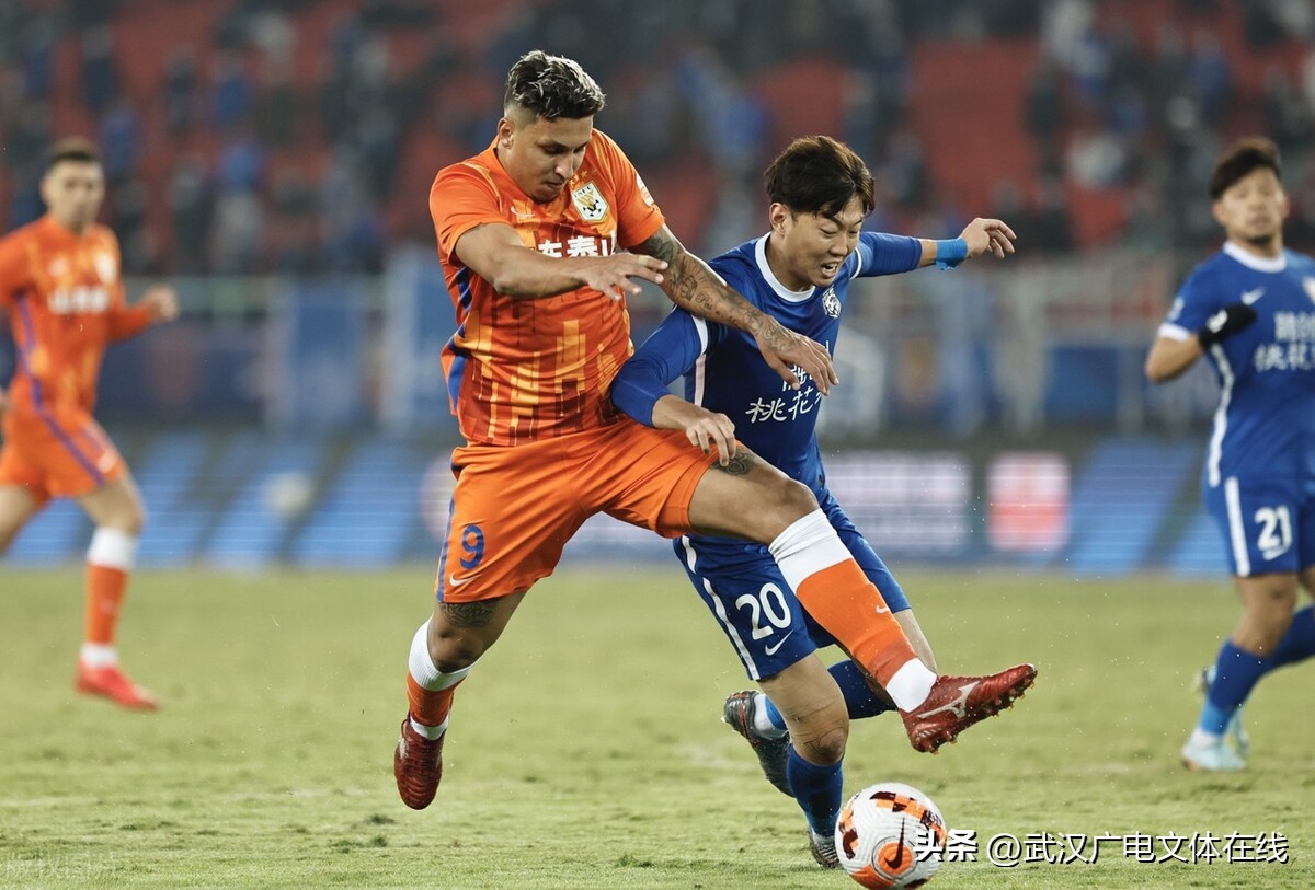 涓诲姏涓崼,姝︽眽涓夐晣澶囨垬浜氬啝棣栨垬鍔涗簤涓夊垎