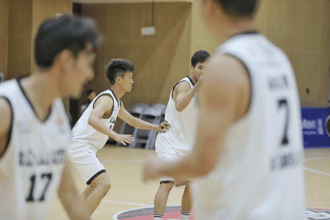 姚明cba各项数据纪录,cba总决赛姚明51分21篮板