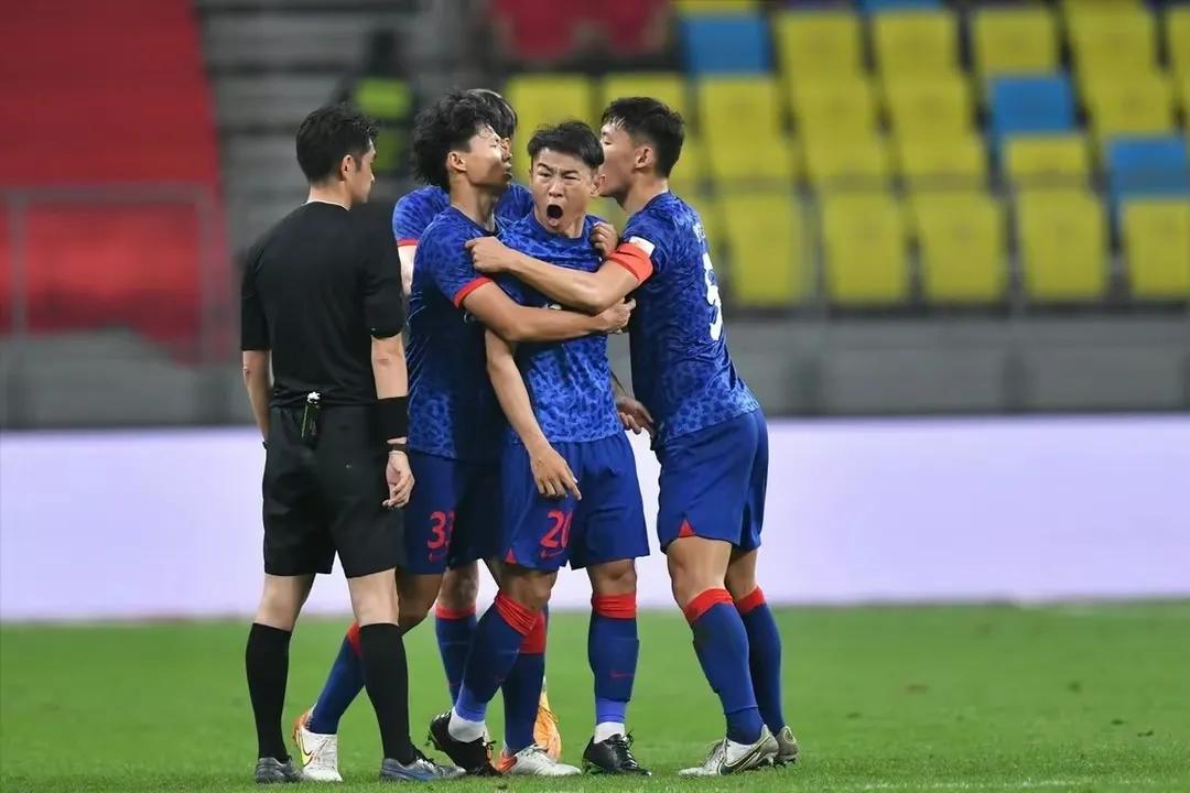 他外号猴子，被里皮称为天才！在恒大获得至高荣誉，如今效力申花