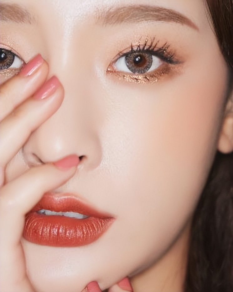 学纹绣去哪里学好一点,学美甲纹绣前景怎么样