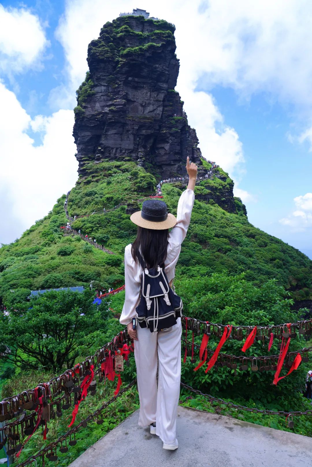 除了梵净山还能玩什么游戏,铜仁除了梵净山还有什么旅游景点