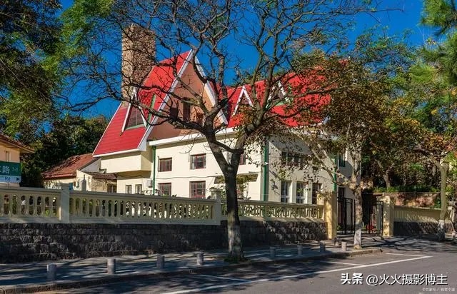 两个人去青岛旅游多少钱合适,两人青岛去北京五日游要多少钱