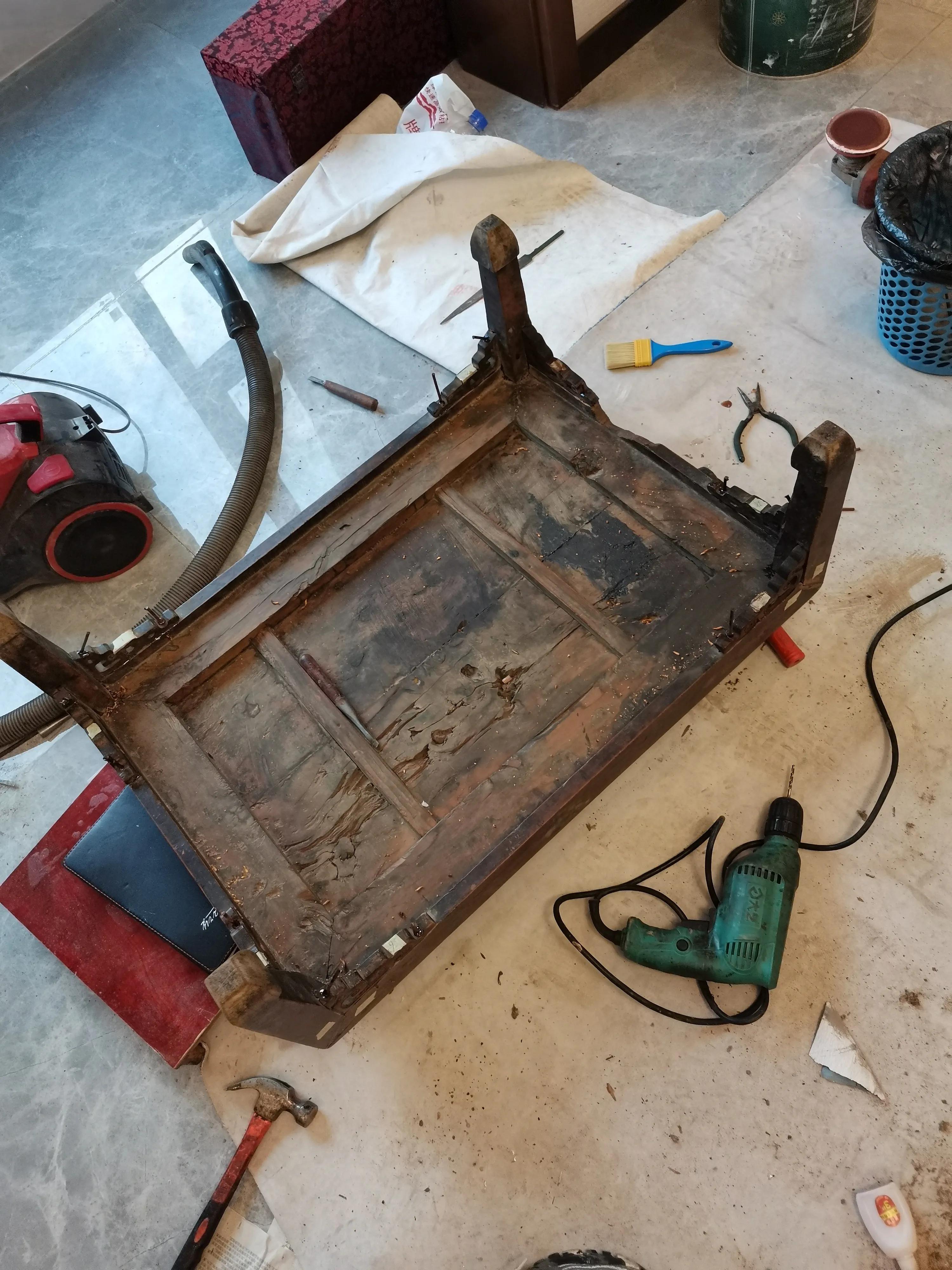 如何修复损坏的椅子,摇晃椅子的修复方法