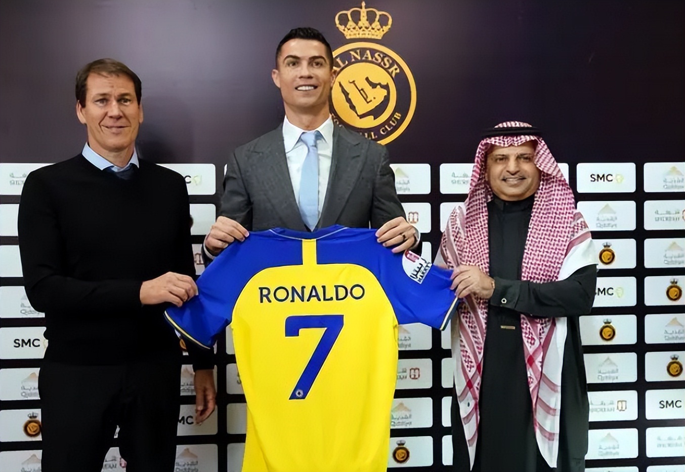 詹姆斯总薪水排行榜,全球球星收入前十名