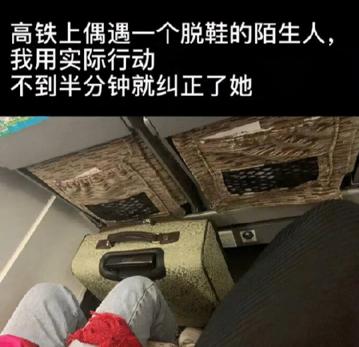 男孩给女孩买卫生巾搞笑视频,男生帮女生买卫生巾爆笑视频