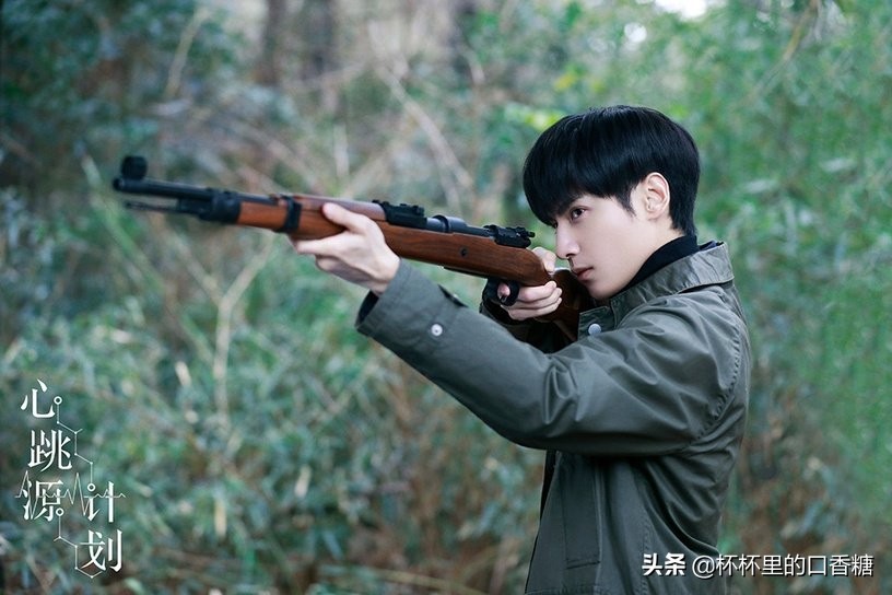 2022角色热度排行罗云熙,2023年男明星热度罗云熙