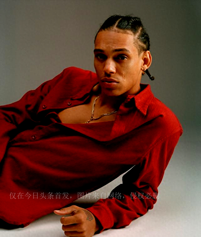 64岁麦当娜或恋上23岁黑人男模接吻又舔肚皮,还带到女儿生日宴