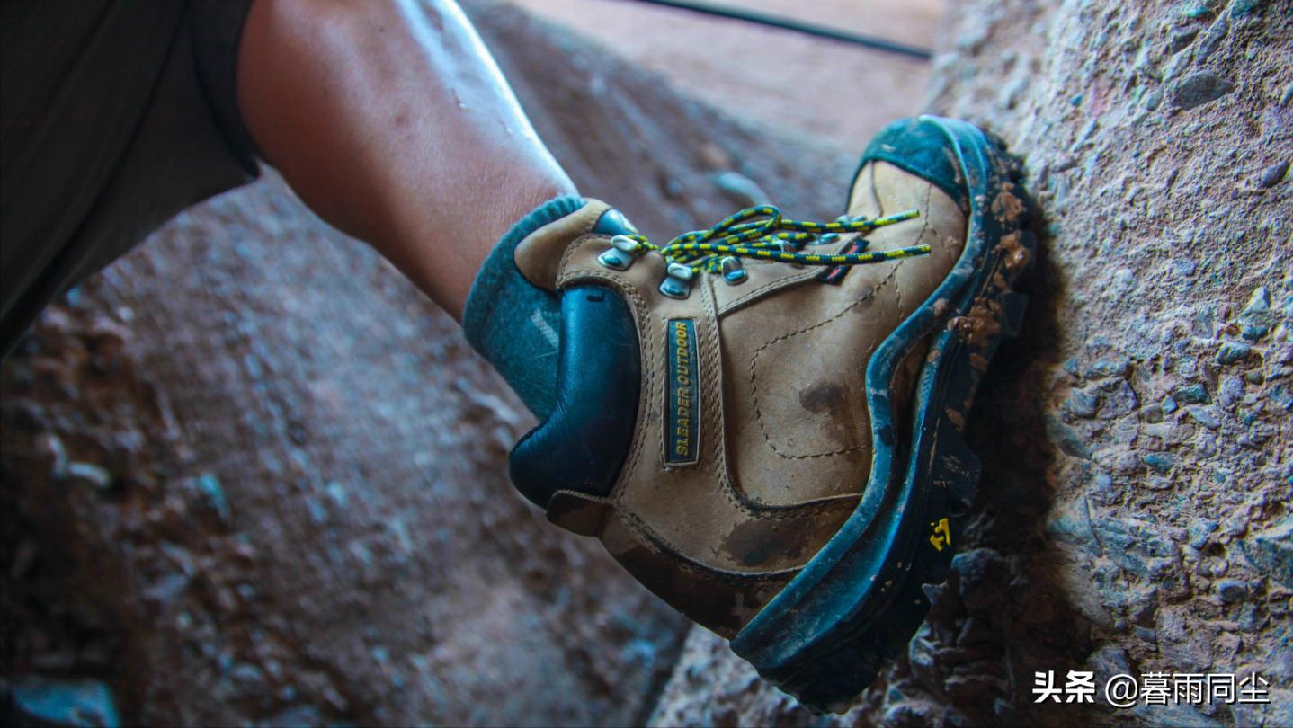 怎么挑选适合自己的户外徒步鞋,徒步靴和登山鞋有什么区别