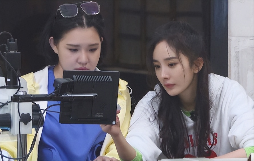 杨幂私下真实人品怎么样,杨幂的真实人品被别人夸赞