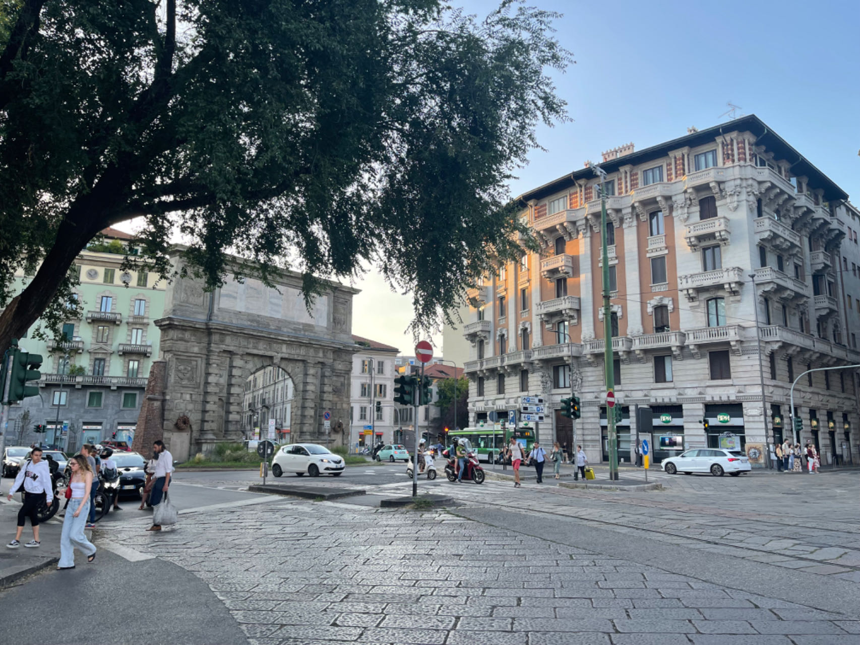 在国外护照丢失了补办流程,国外身份证护照丢失怎么办