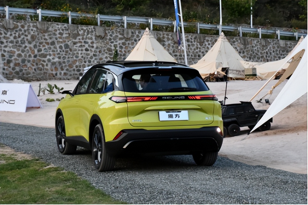 9.99-15.39万元，北汽魔方开起来究竟表现如何？