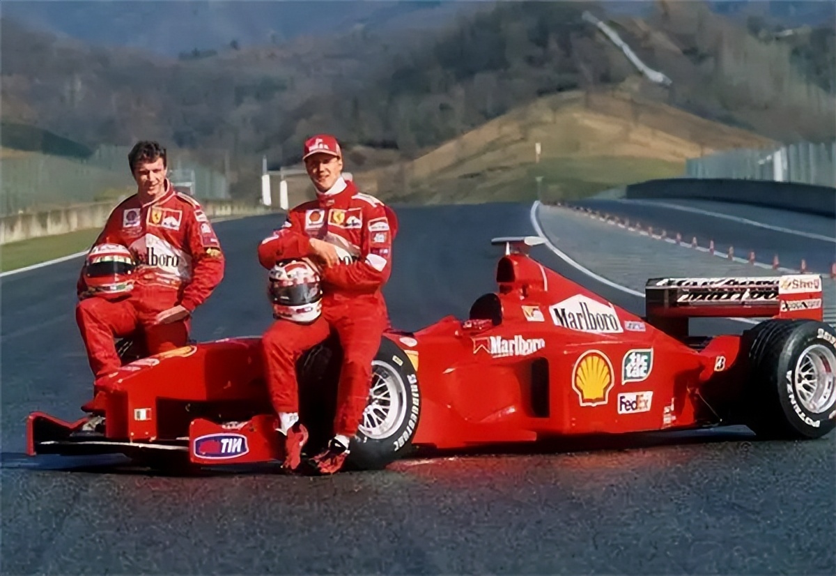 车王舒马赫昏迷6年奇迹苏醒,车王舒马赫传奇之路