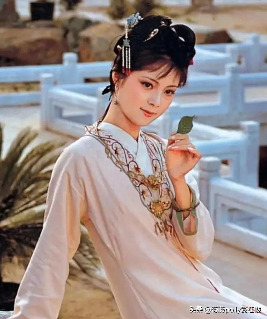 晴雯袭人与黛玉宝钗,晴雯不给开门后续