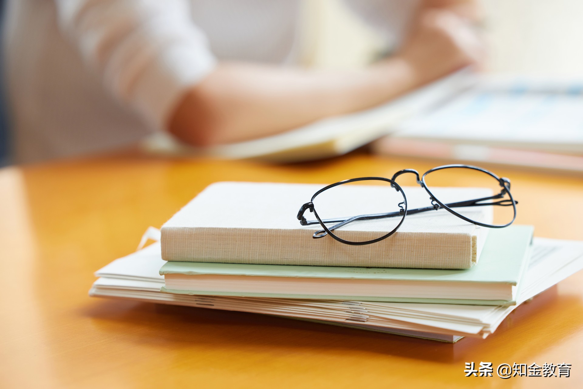 同等学力申硕可以考公务员吗,同等学力申硕报名条件及时间