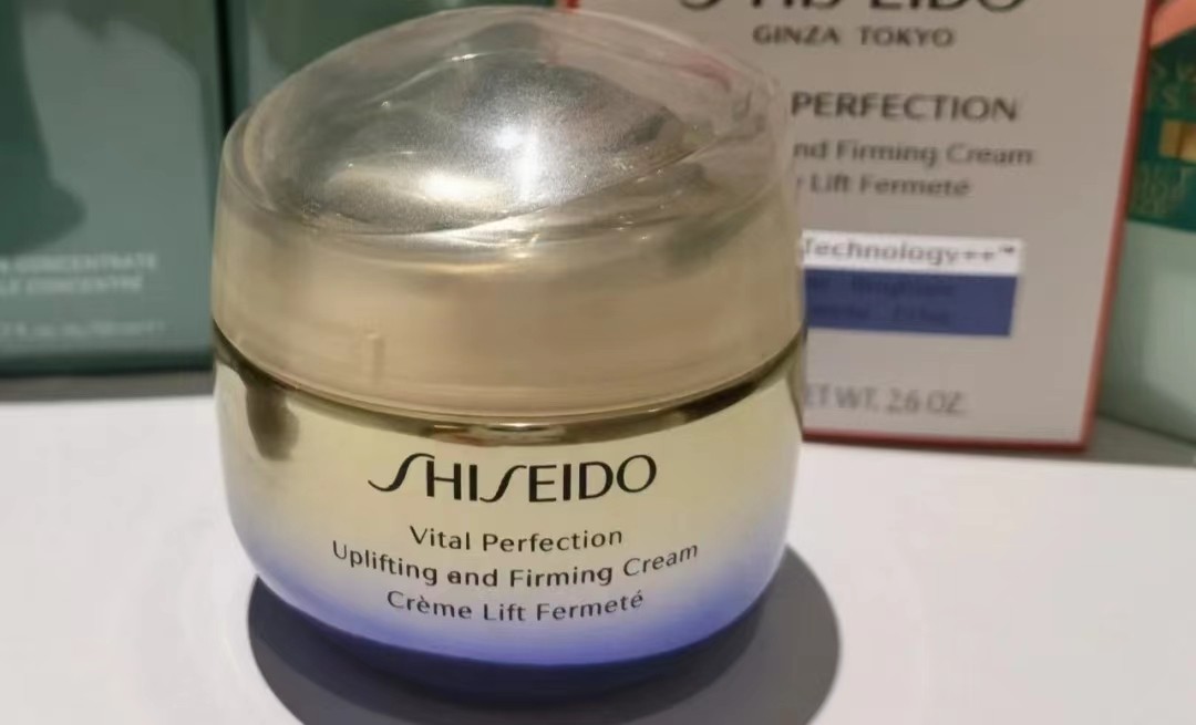 资生堂雅诗兰黛面霜怎么选择 (雅诗兰黛胶原霜和资生堂悦薇面霜)