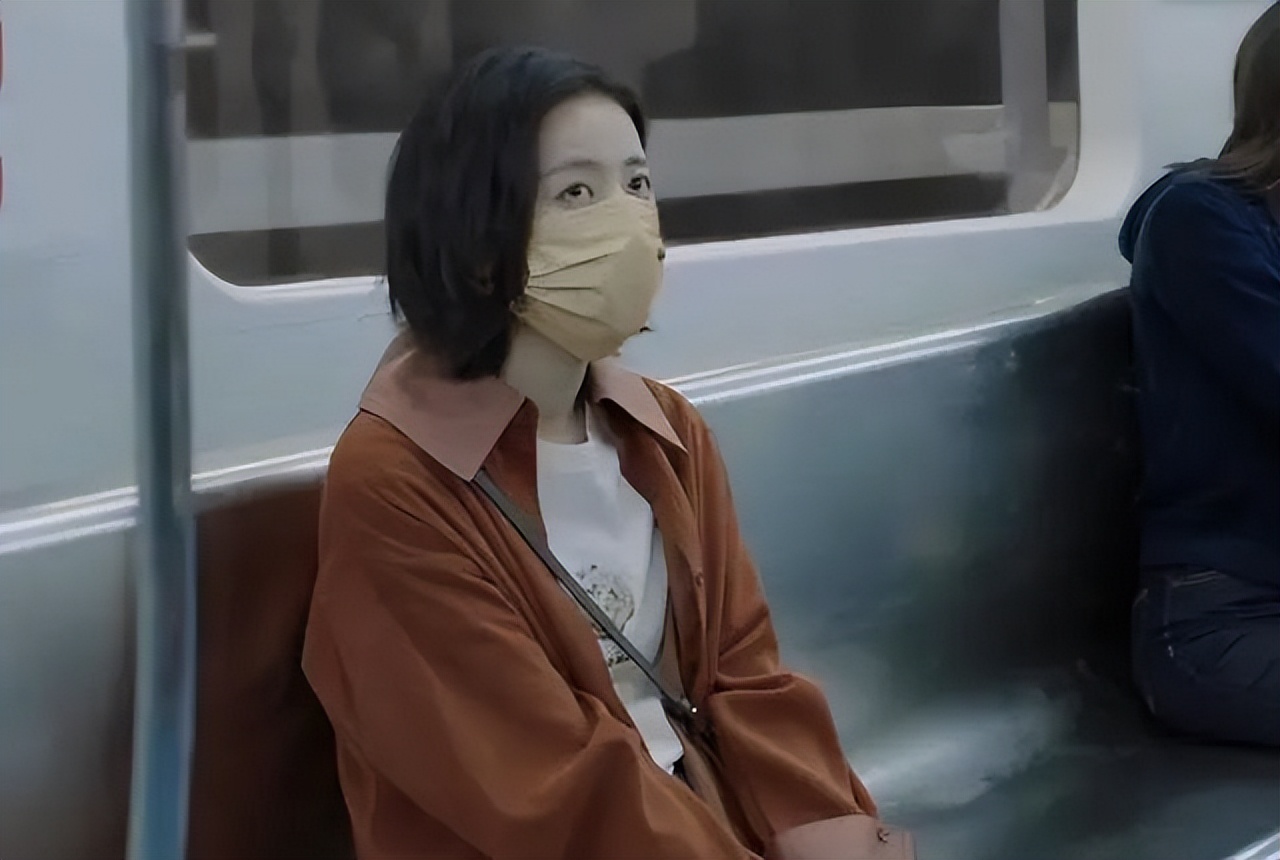 她阳了之后，评论区10万人催她离婚