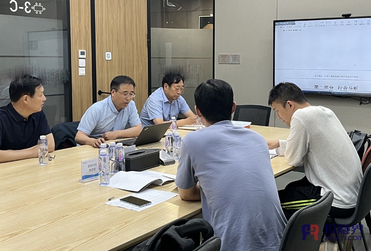 路演现场挥洒热情,高效对接创造精彩瞬间