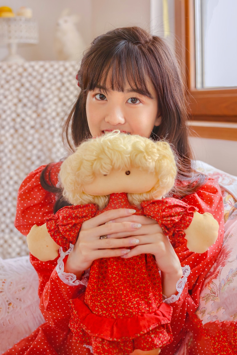 红色萝莉裙女孩动漫图片,粉色萝莉公主裙18岁女孩