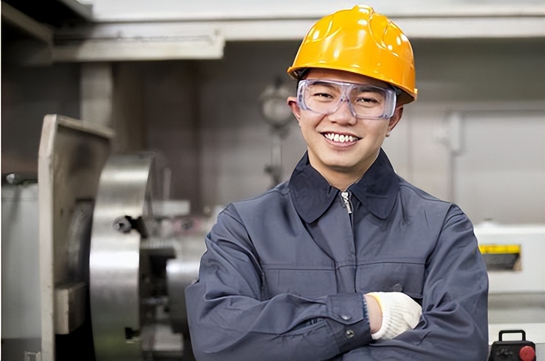 安全员c证报考条件和费用,建筑工程安全员证报考条件