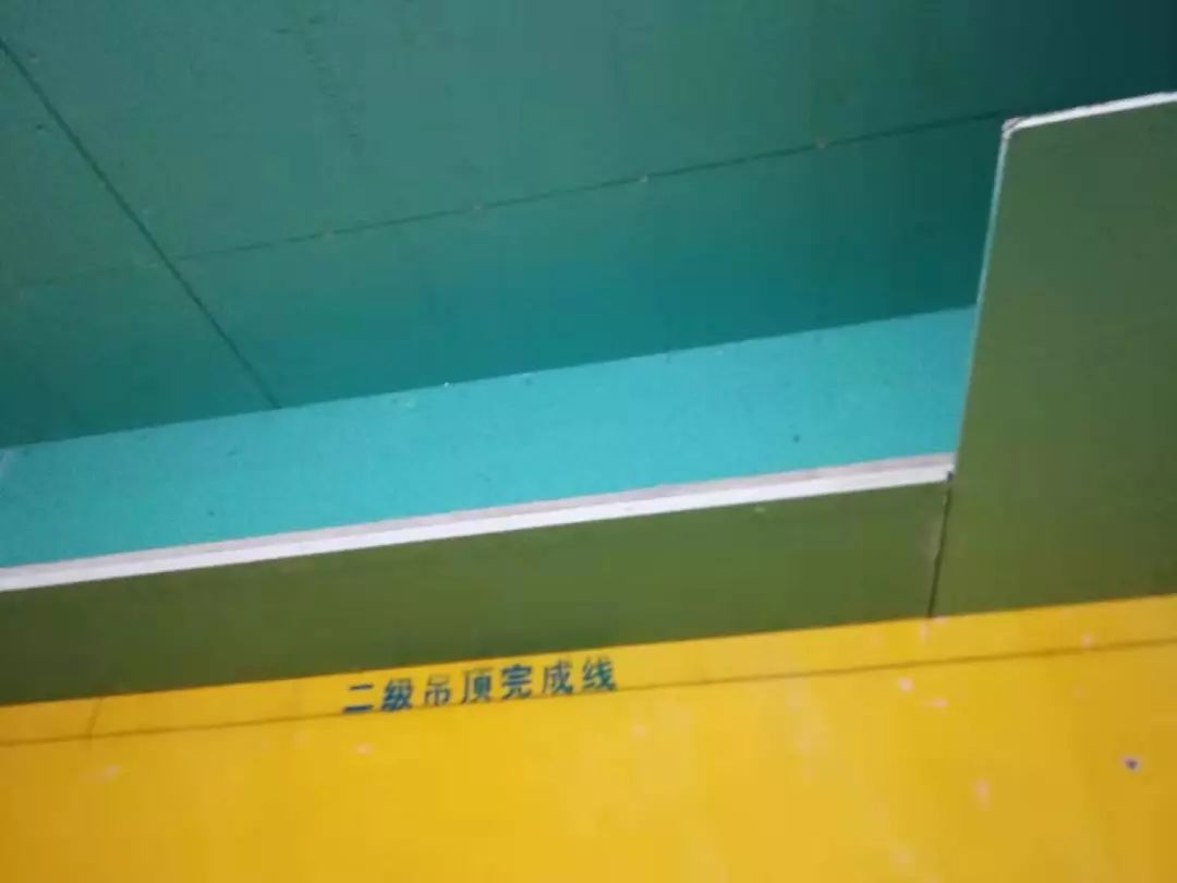 刚装修好吊顶开裂什么原因,吊顶怎么装修才能省钱又好看